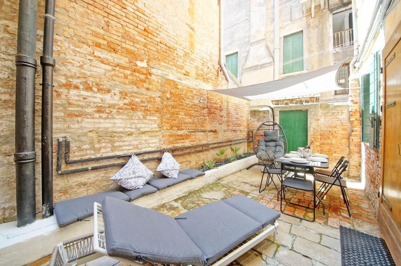 Gondola View Apartment Venezia Eksteriør bilde