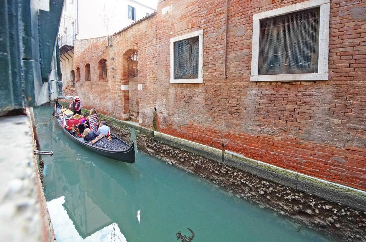 Gondola View Apartment Venezia Eksteriør bilde