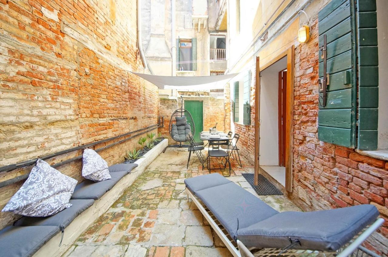 Gondola View Apartment Venezia Eksteriør bilde