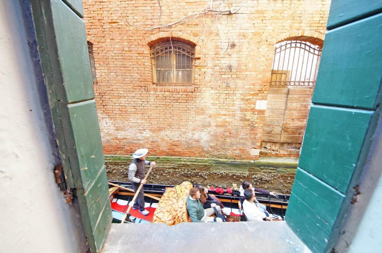 Gondola View Apartment Venezia Eksteriør bilde