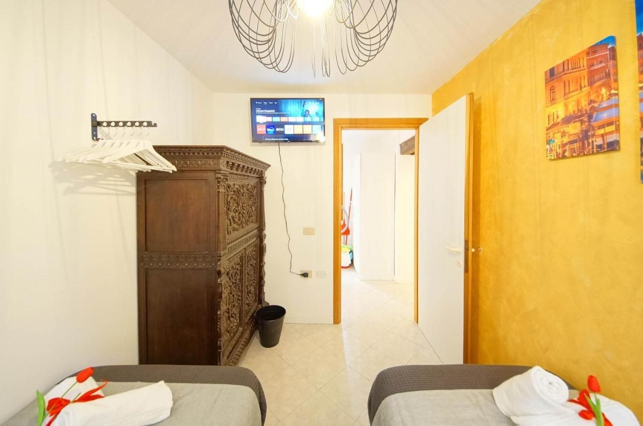 Gondola View Apartment Venezia Eksteriør bilde